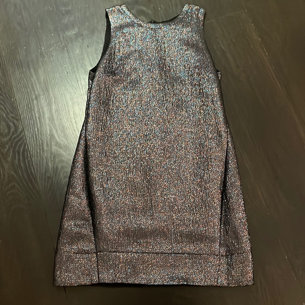 Club Monaco black/multi-color shimmery shift dress in size 0.